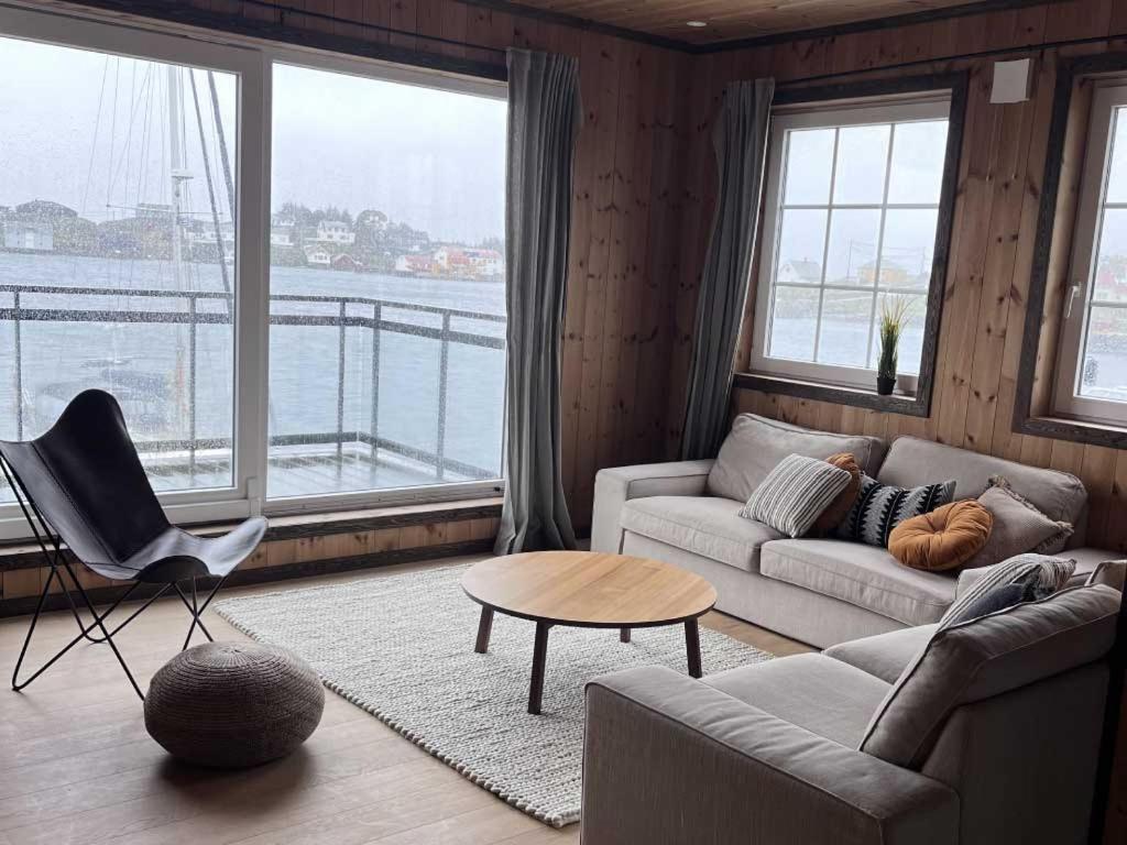 Fab 8 Sardinfabrikken - Fedje Island Lejlighedshotel Eksteriør billede